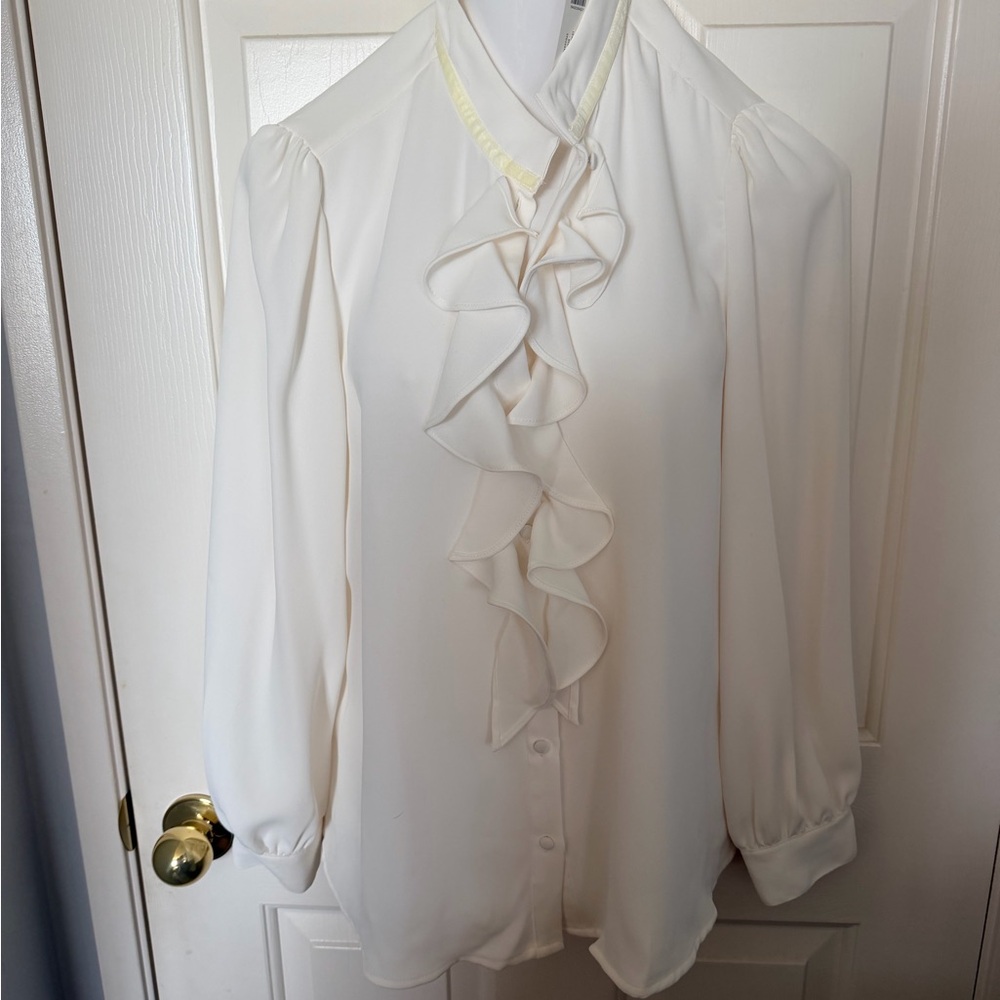 Chico's Ivory Ruffle Front Blouse Size 1